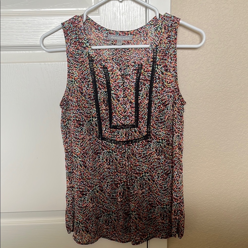 Daniel Rainn Pink and Black Sleeveless Blouse with Bib Collar
